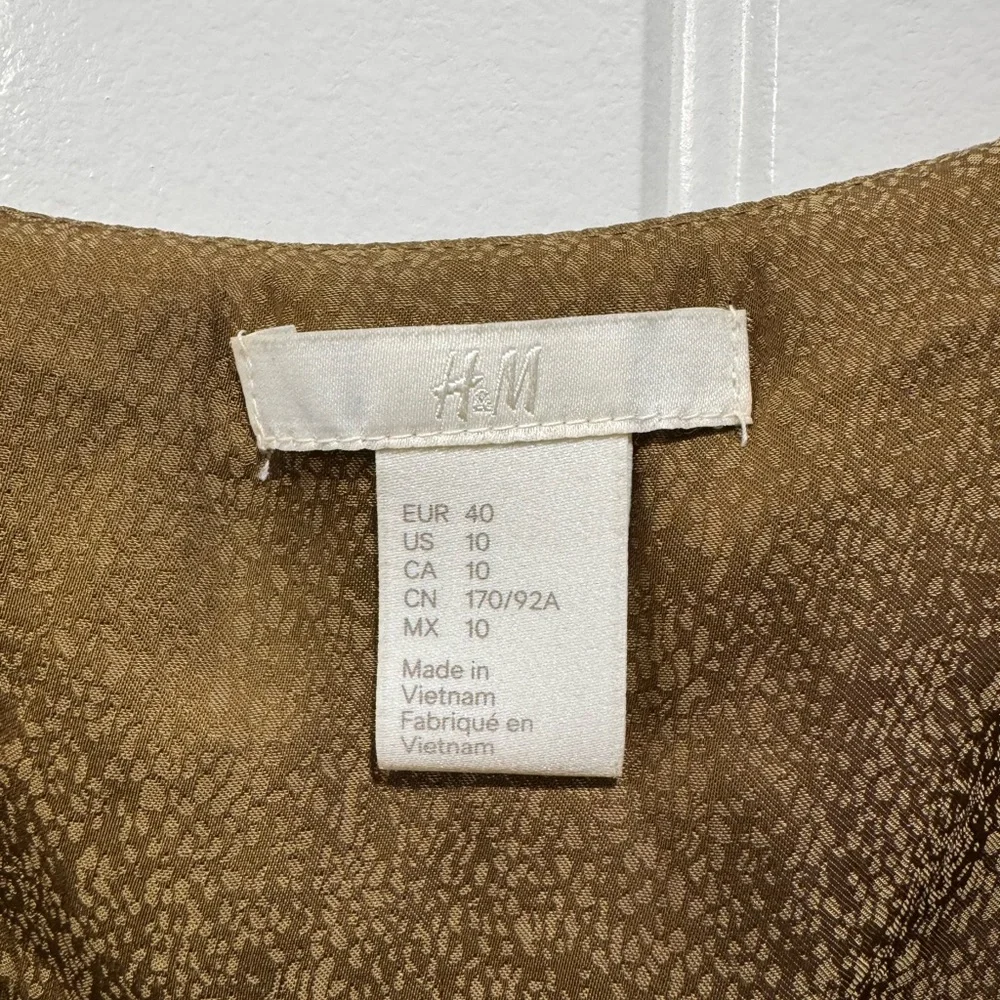 H&M Tank Size 10 #65